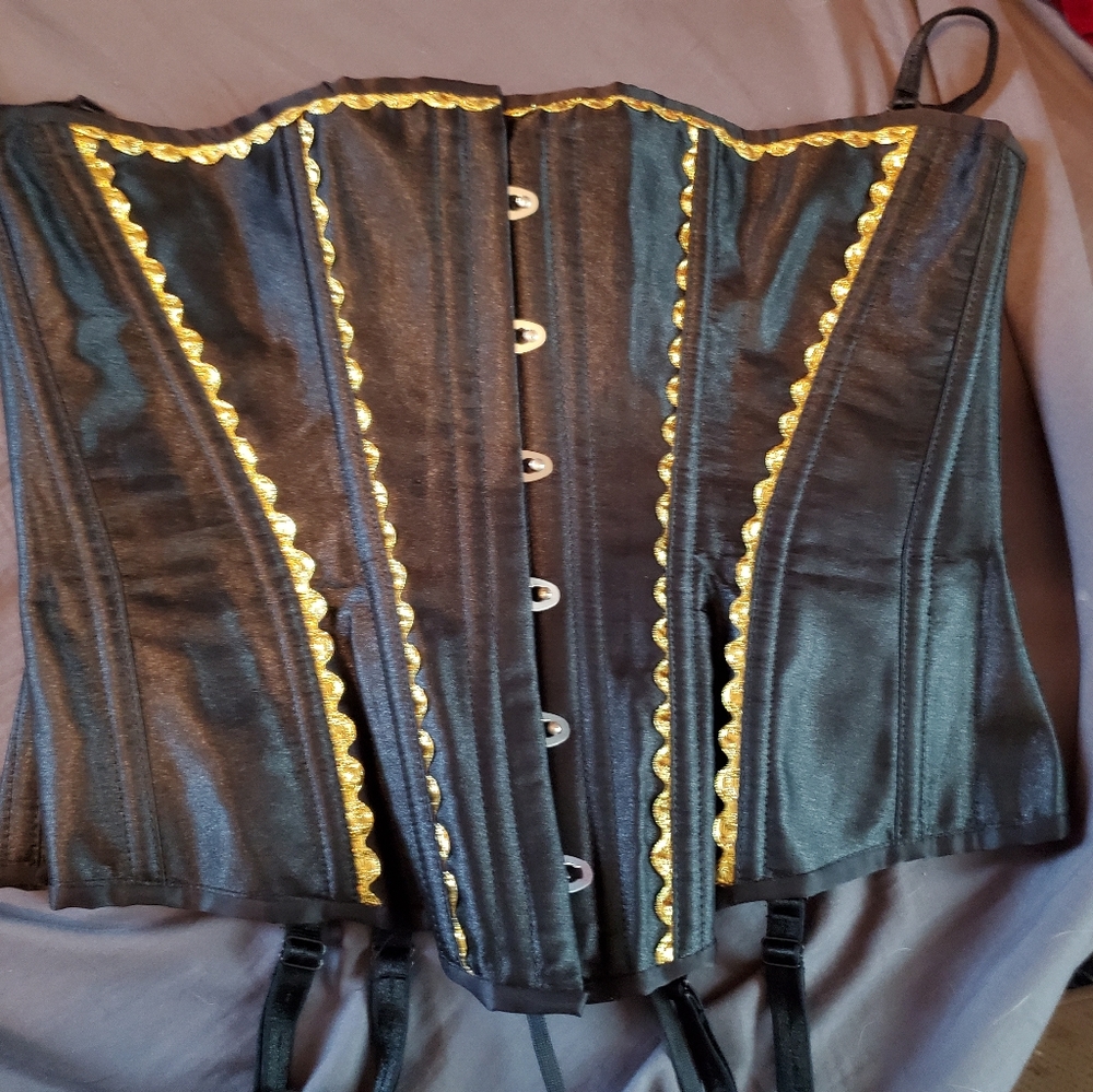 Underbust corset